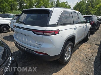 2023 Jeep Grand Cherokee Laredo - miniatura 4