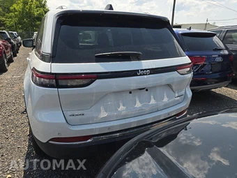 2023 Jeep Grand Cherokee Laredo - miniatura 5