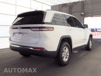 2023 Jeep Grand Cherokee Laredo - miniatura 4