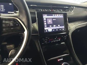 2023 Jeep Grand Cherokee Laredo - miniatura 11