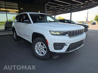 2023 Jeep Grand Cherokee Laredo - miniatura 4