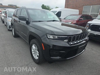 2023 Jeep Grand Cherokee Laredo – miniatura 3