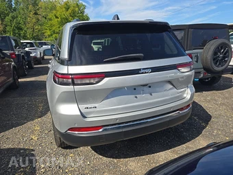 2023 Jeep Grand Cherokee Laredo - miniatura 5
