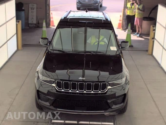 2023 Jeep Grand Cherokee Laredo - miniatura 2