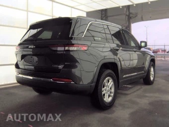 2023 Jeep Grand Cherokee Laredo - miniatura 4