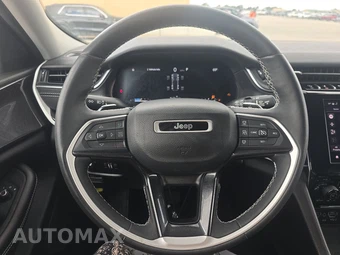 2023 Jeep Grand Cherokee Laredo - miniatura 10