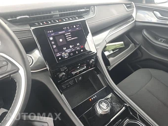 2023 Jeep Grand Cherokee Laredo - miniatura 11
