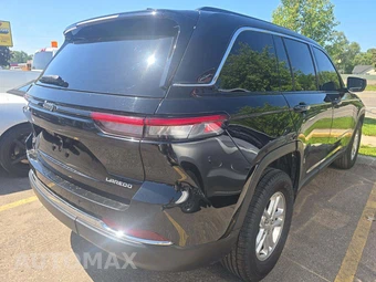 2023 Jeep Grand Cherokee Laredo - miniatura 3