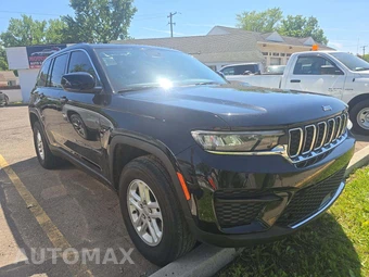 2023 Jeep Grand Cherokee Laredo - miniatura 4