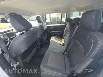 2023 Jeep Grand Cherokee Laredo - miniatura 13