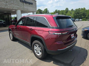 2023 Jeep Grand Cherokee Laredo - miniatura 2