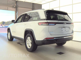2023 Jeep Grand Cherokee Laredo - miniatura 6