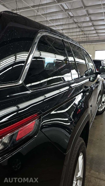 2023 Jeep Grand Cherokee Laredo - miniatura 23