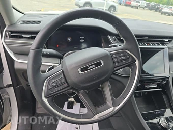 2023 Jeep Grand Cherokee Laredo - miniatura 10