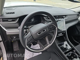 2023 Jeep Grand Cherokee Laredo - miniatura 11