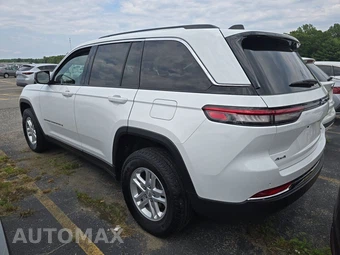 2023 Jeep Grand Cherokee Laredo - miniatura 6