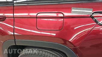 2023 Jeep Grand Cherokee Laredo - miniatura 27