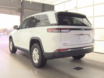2023 Jeep Grand Cherokee Laredo - miniatura 6
