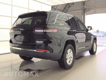 2023 Jeep Grand Cherokee Laredo - miniatura 4
