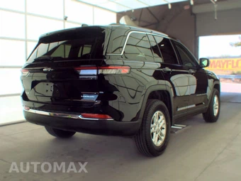 2023 Jeep Grand Cherokee Laredo - miniatura 4