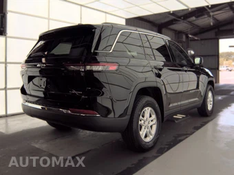 2023 Jeep Grand Cherokee Laredo - miniatura 4