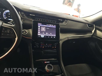 2023 Jeep Grand Cherokee Laredo - miniatura 11
