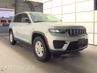 2023 Jeep Grand Cherokee Laredo - miniatura 3