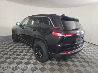 2023 Jeep Grand Cherokee Laredo - miniatura 6