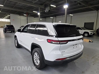 2023 Jeep Grand Cherokee Laredo - miniatura 20