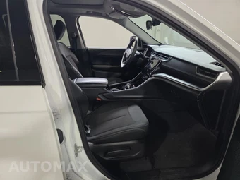 2023 Jeep Grand Cherokee Laredo - miniatura 4