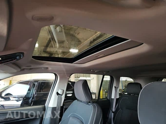 2023 Jeep Grand Cherokee Laredo X - miniatura 20