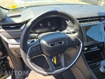 2023 Jeep Grand Cherokee Laredo X - miniatura 10