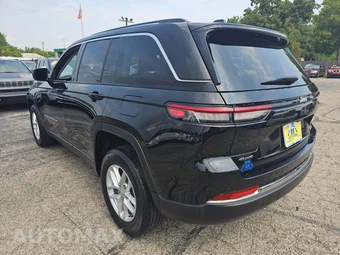 2023 Jeep Grand Cherokee Laredo X - miniatura 2