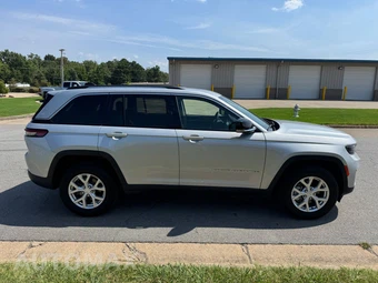 2023 Jeep Grand Cherokee Limited - miniatura 5