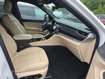 2023 Jeep Grand Cherokee Limited - miniatura 8