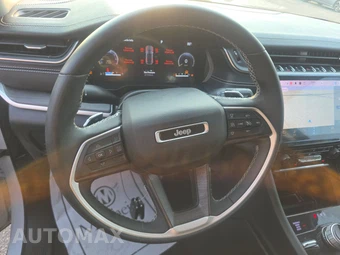 2023 Jeep Grand Cherokee Limited - miniatura 16