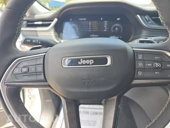 2023 Jeep Grand Cherokee Limited - miniatura 10