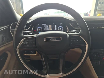 2023 Jeep Grand Cherokee Limited - miniatura 10