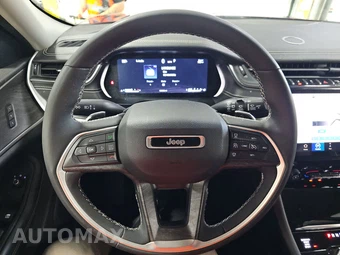 2023 Jeep Grand Cherokee Limited - miniatura 4