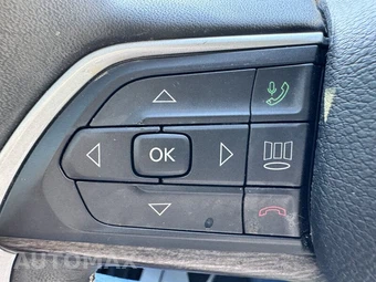 2023 Jeep Grand Cherokee Limited - miniatura 28