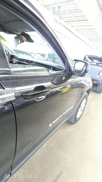 2023 Jeep Grand Cherokee Limited - miniatura 30