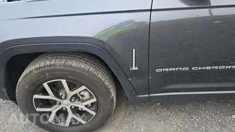 2023 Jeep Grand Cherokee Limited - miniatura 23