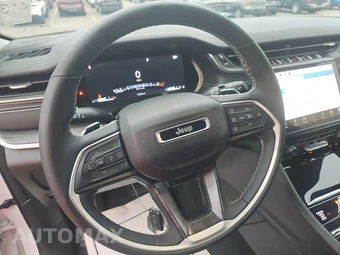 2023 Jeep Grand Cherokee Limited - miniatura 10