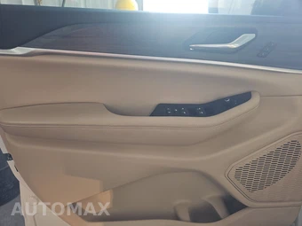 2023 Jeep Grand Cherokee Limited - miniatura 9