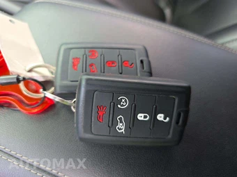 2023 Jeep Grand Cherokee Limited - miniatura 8