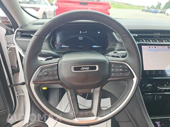 2023 Jeep Grand Cherokee Limited - miniatura 16