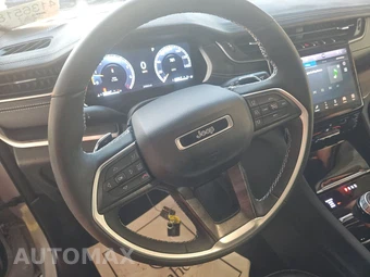 2023 Jeep Grand Cherokee Limited - miniatura 10