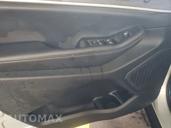 2023 Jeep Grand Cherokee Limited - miniatura 9