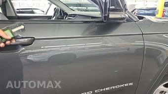 2023 Jeep Grand Cherokee Limited - miniatura 27