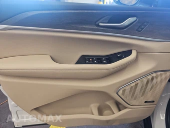 2023 Jeep Grand Cherokee Limited - miniatura 9